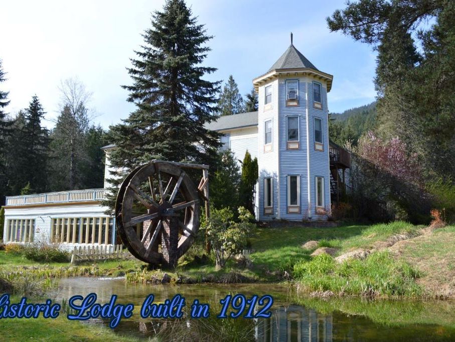 Alexander's Lodge