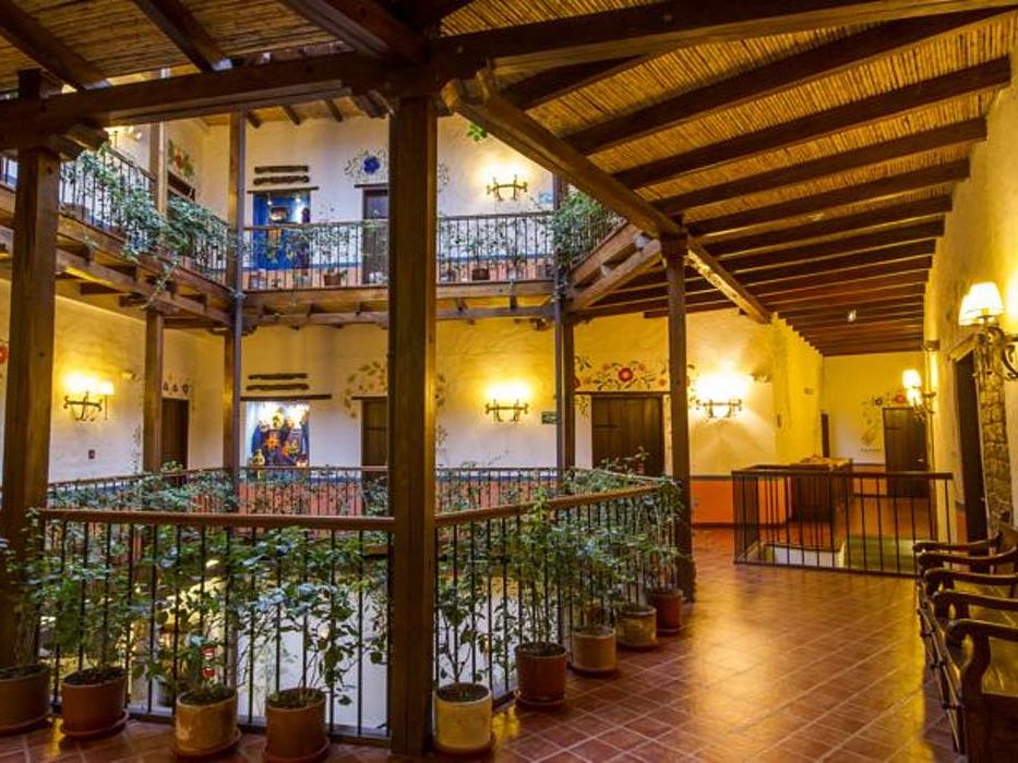 Casona de la Ronda header