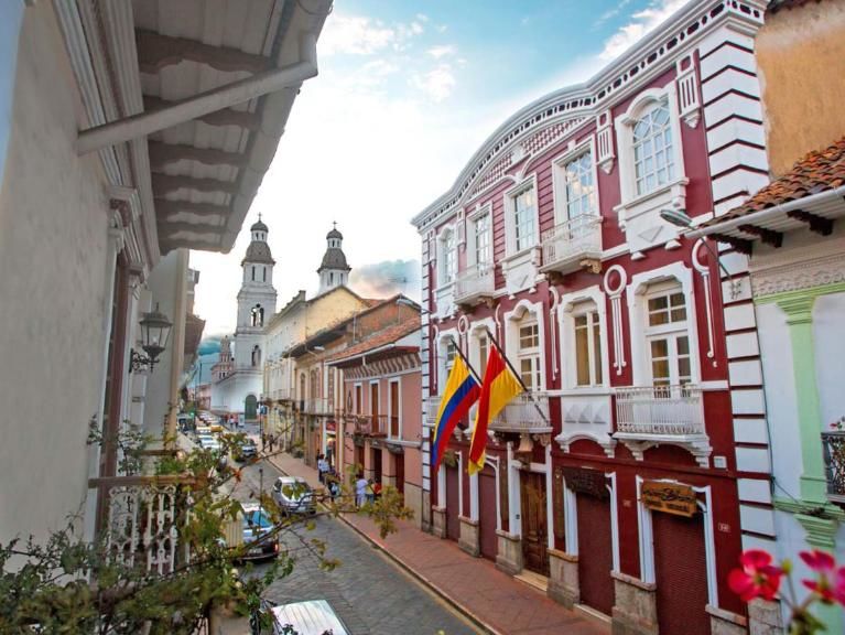 Cuenca Hotel Carvallo