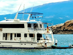 Galapagos Fragata Motor Yacht