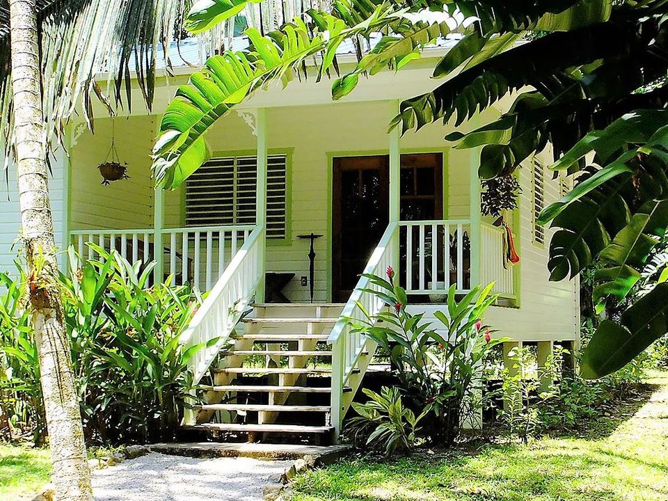 Hickatee Cottages   Punta Gorda