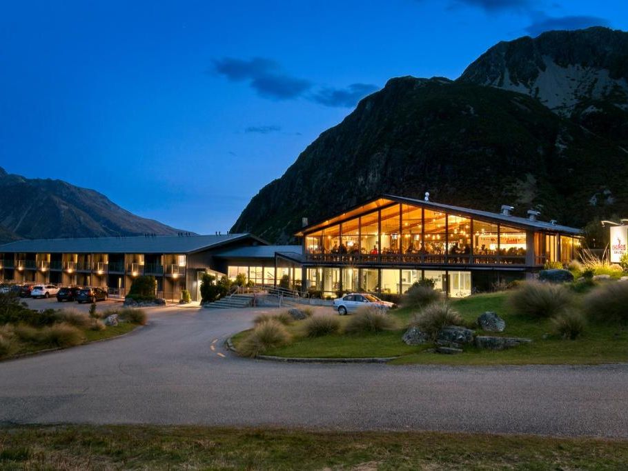 Mt Cook Lodge  Motels