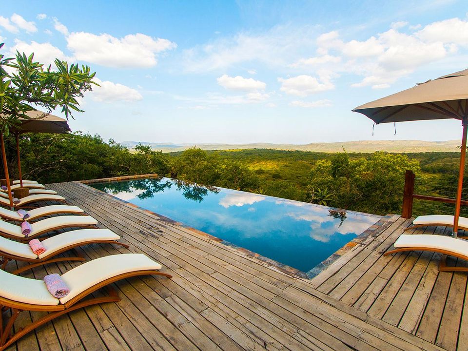 Rhino Ridge Safari Lodge intro