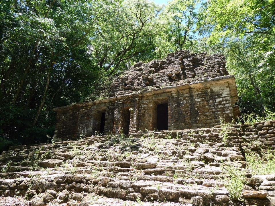 Yaxchilan header