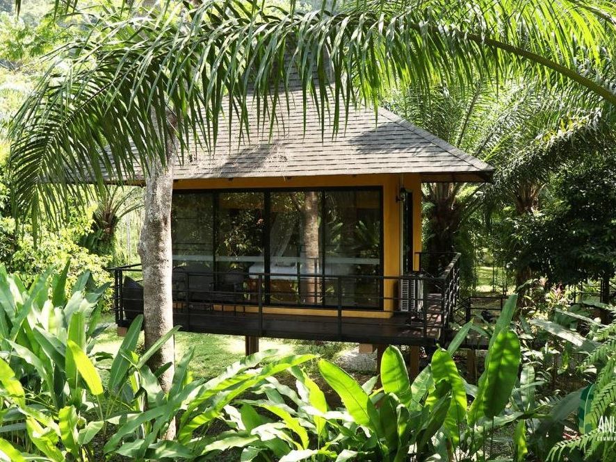 anurak community lodge