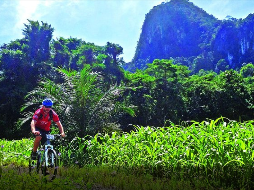 Bike City Tour Kuching - Vámonos Travels