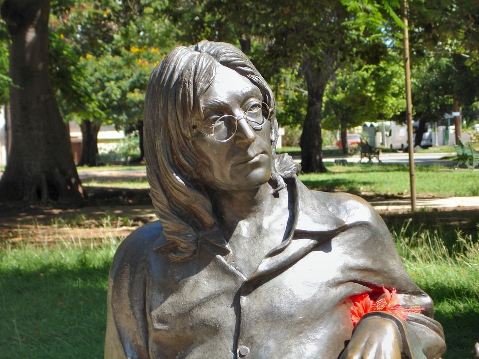citytour Havana Parque Joh lennon