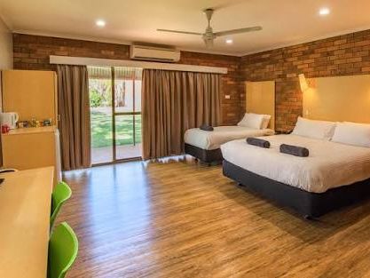 contour hotel katherine