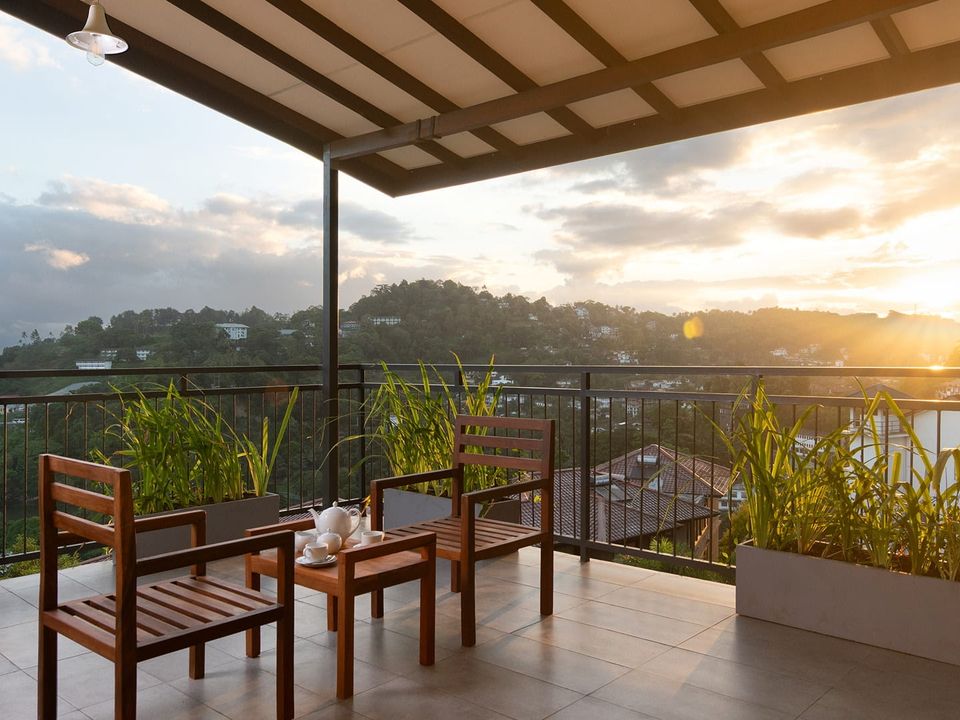 kandy oak ray sky terrace