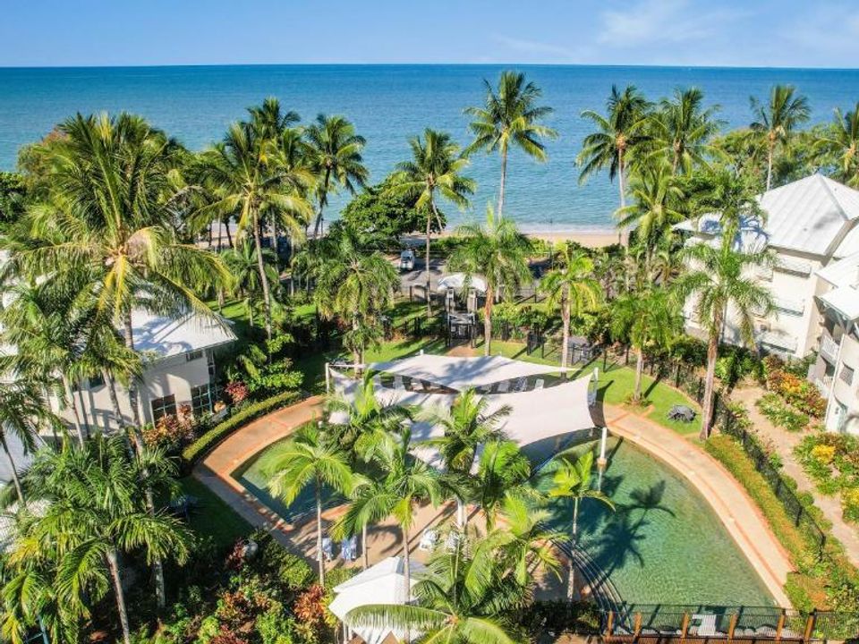 rondreis australie hotel coral sands beachfront resort