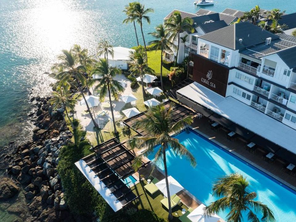 rondreis australie hotel coral sea resort
