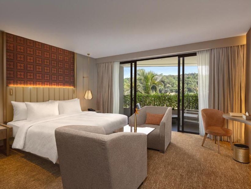 the golden crown hotel kandy