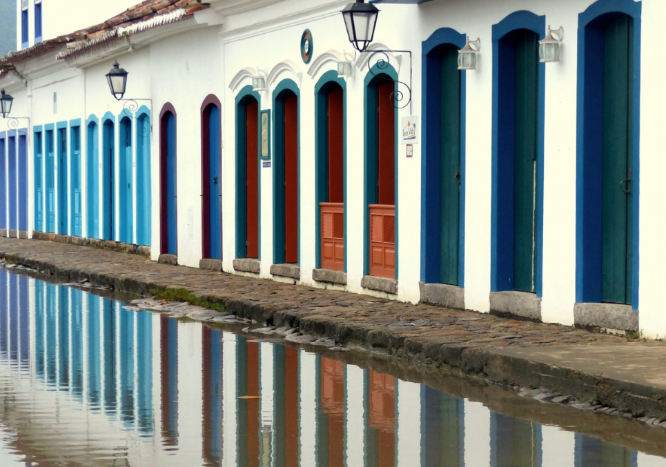 Rondreis Brazilie Paraty gekleurde Huizen