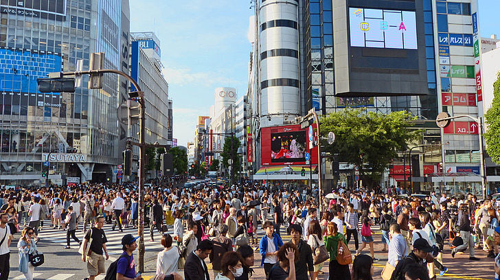 Rondreis Japan Tokyo Shibuya Mensen