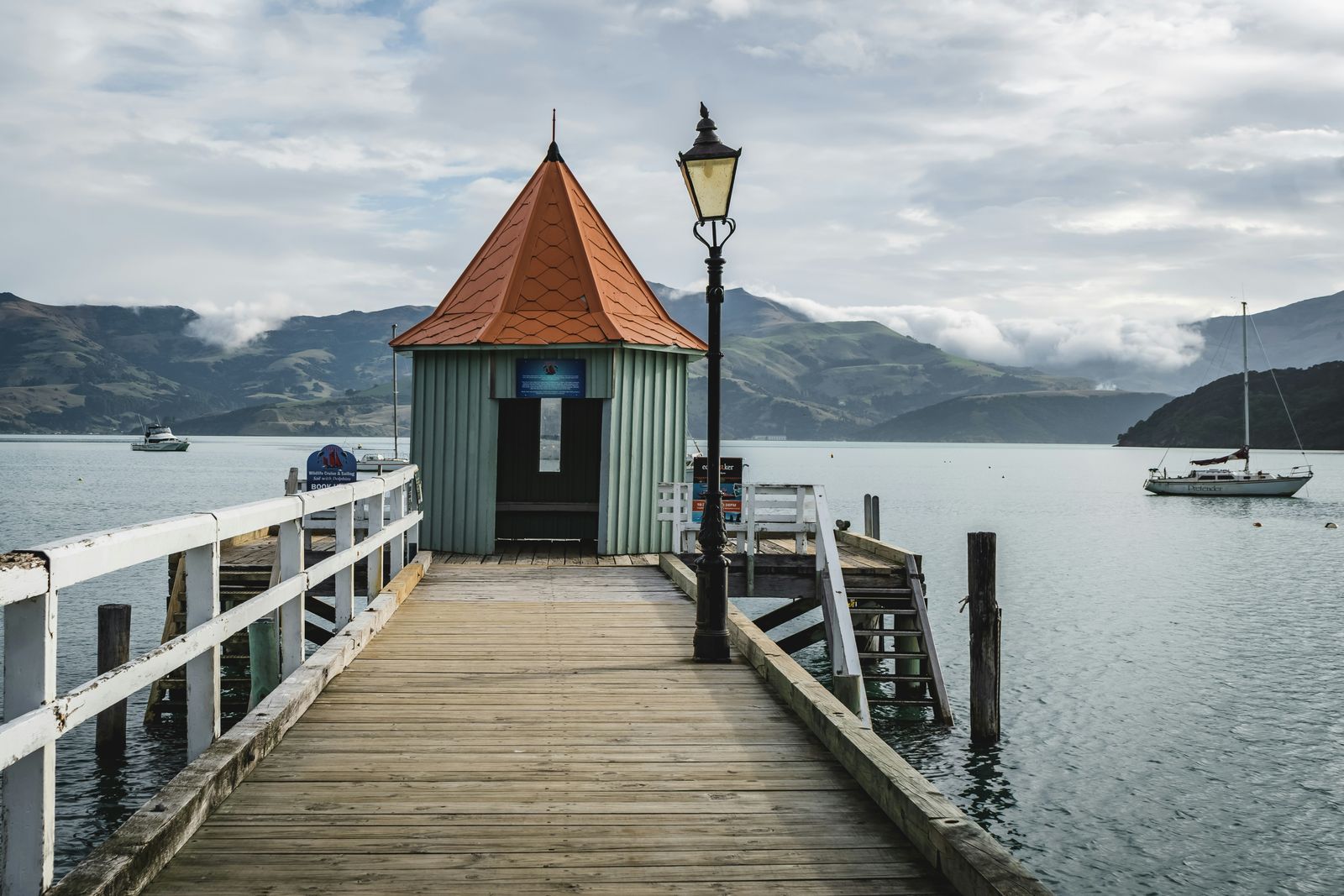 Rondreis Nieuw Zeeland Akaroa baai boothuis