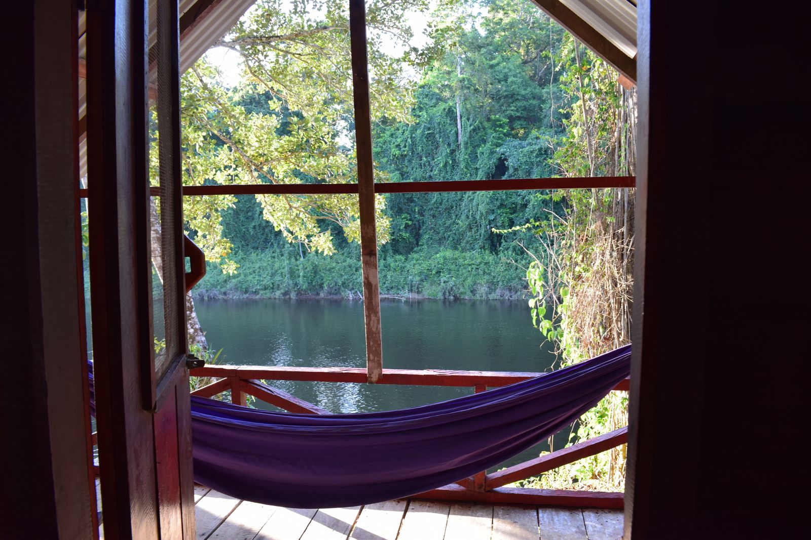 Rondreis Suriname Awarradam Hangmat op de veranda
