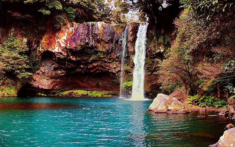 Rondreis Zuid Korea Jeju Waterval