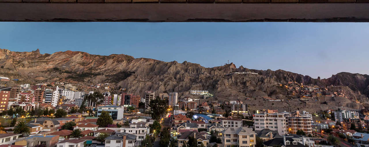 Atix Hotel header