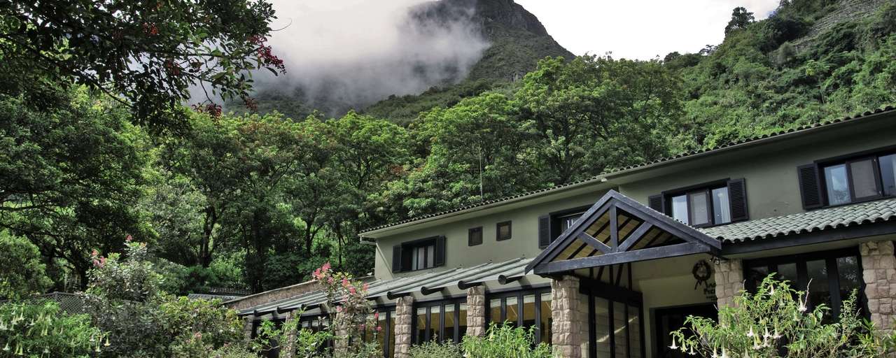 Belmond Sanctuary Lodge header