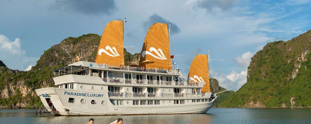 Paradise Luxury header